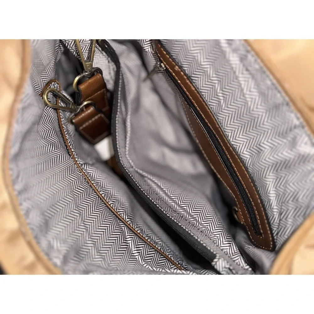 Chillx LADIES CONVERTIBLE BACKPACK TRAVEL PURSE